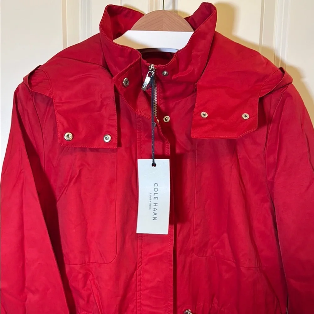 Cole Haan Red Rain Jacket Hip-Length with Removable Hood - Picture 3 of 14